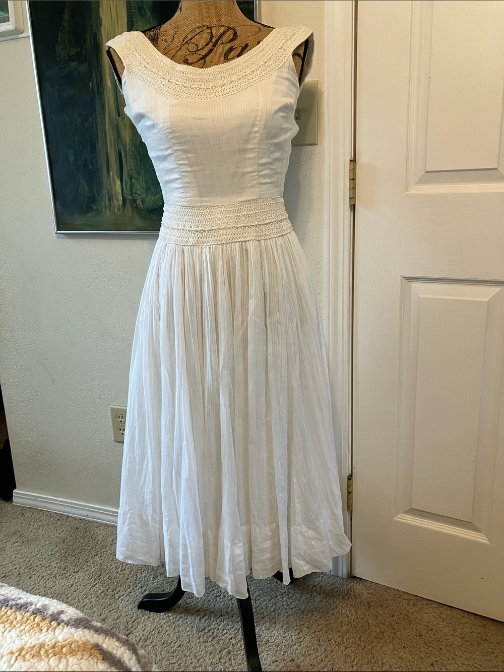 Vintage Chick Davis white smocked neck & waist fit & flare cotton dress XXS XS